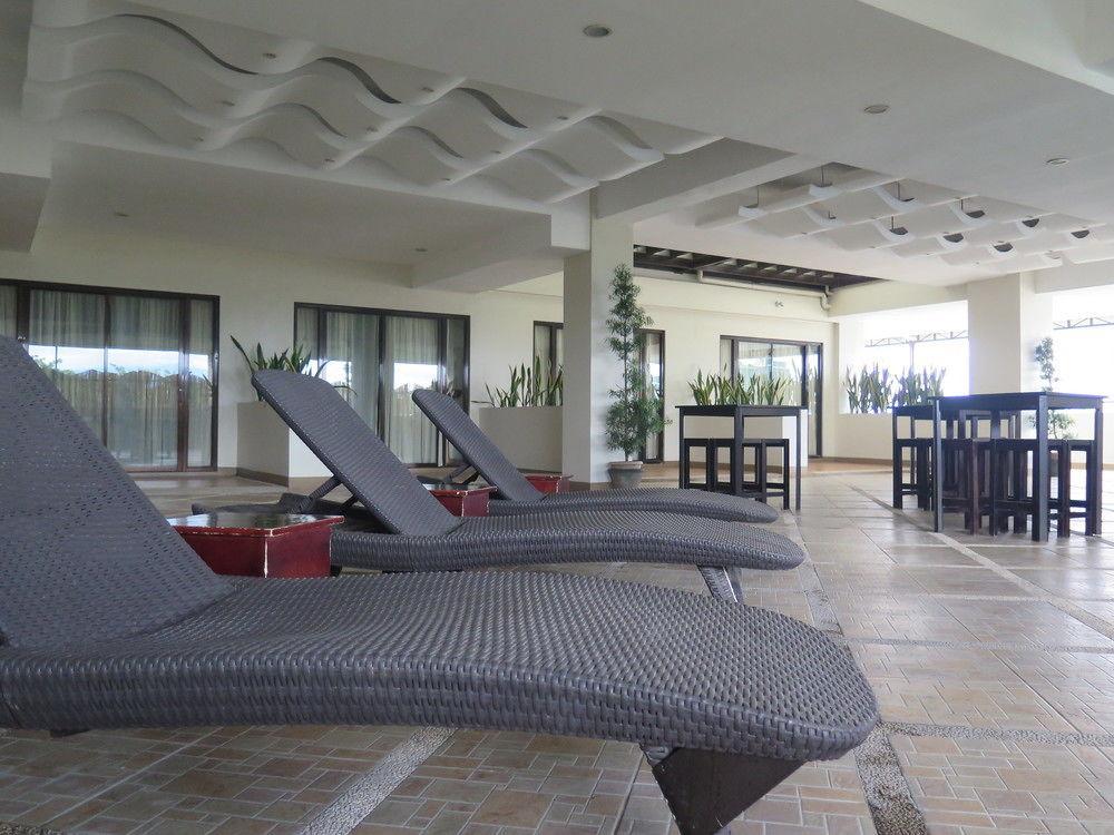 The Pinnacle Hotel And Suites Davao Luaran gambar