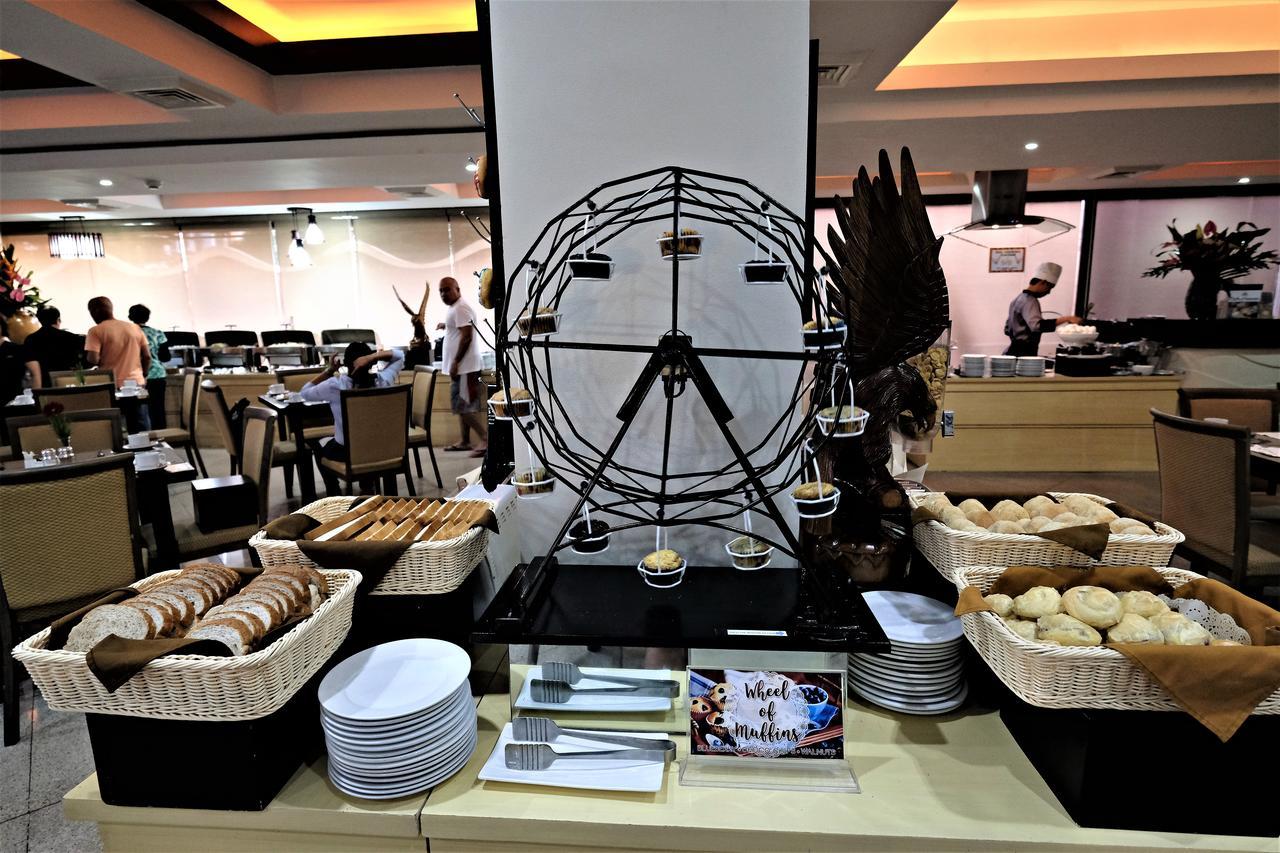 The Pinnacle Hotel And Suites Davao Luaran gambar