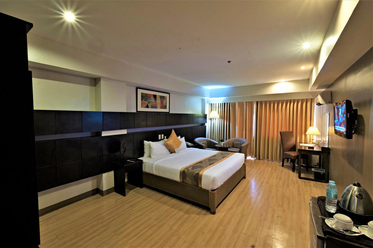 The Pinnacle Hotel And Suites Davao Luaran gambar