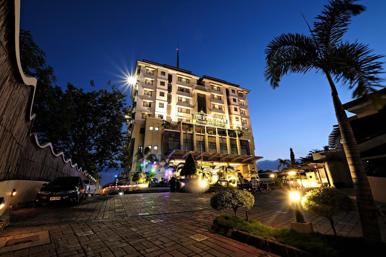 The Pinnacle Hotel And Suites Davao Luaran gambar